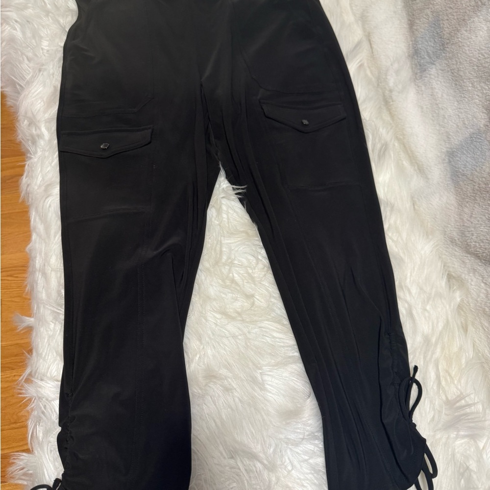 White House Black Market Black Ankle Cargo Pants